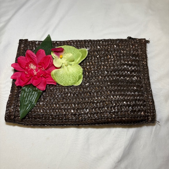 Natural Straw Clutch Purse Tropical Hawaiian Flower Lined Zip 2008 Avon Vtg NEW - Picture 1 of 8